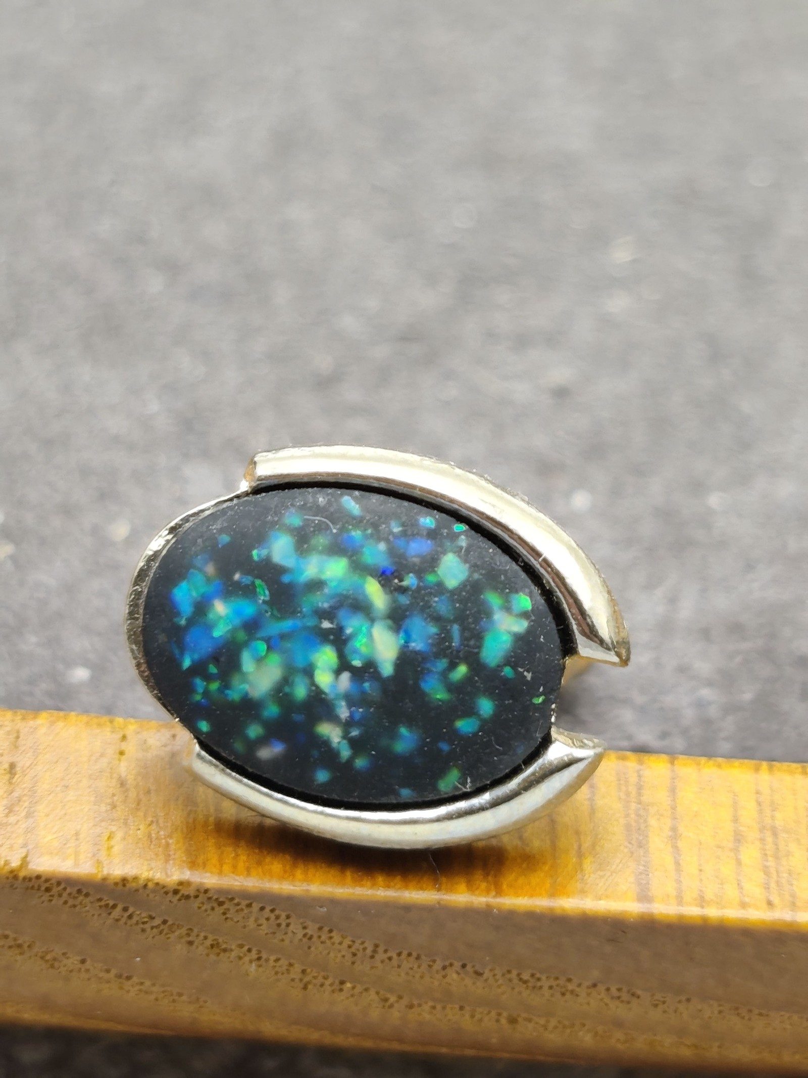 Silver-tone Opal Effect Cufflinks Tie Clip & Ring Set image 5