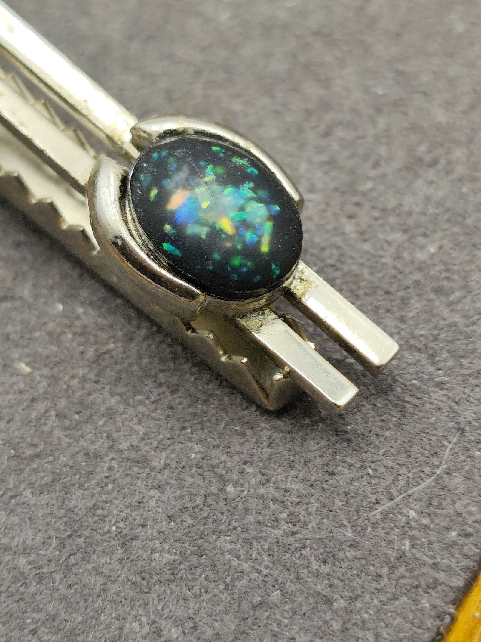 Silver-tone Opal Effect Cufflinks Tie Clip & Ring Set image 10