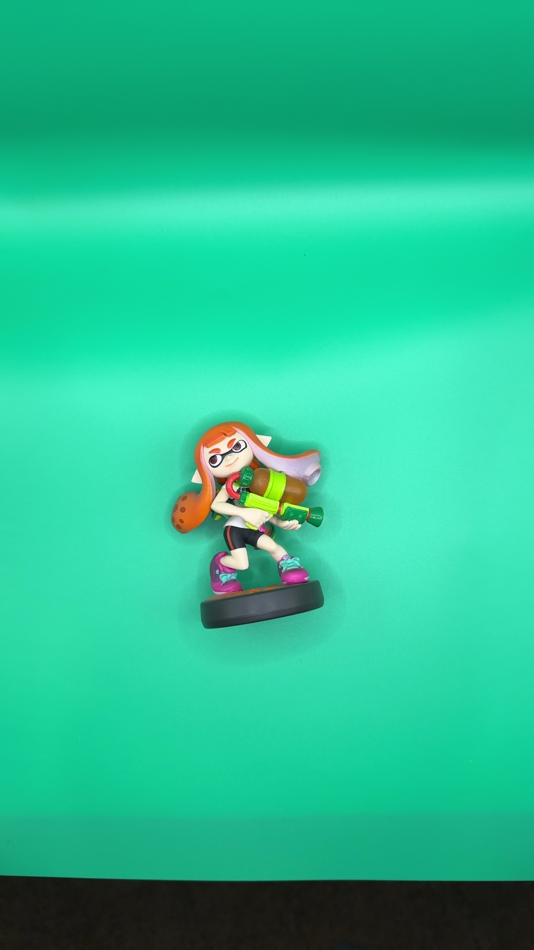 Nintendo Inkling Girl Splatoon Amiibo Figure Orange & Green