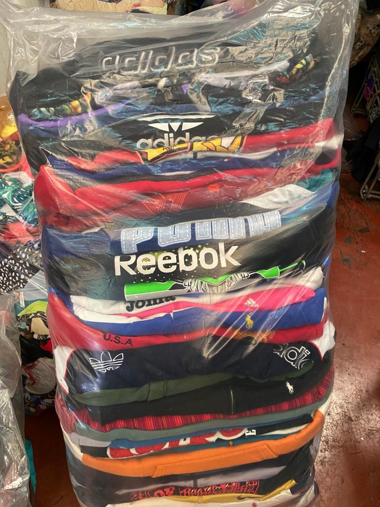 Quality Cream Clothing - Wholesale budget from Balmocotex, Spain