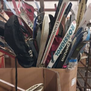 Winter Skis Pallets - Wholesale budget from Bulk Inventory Direct, United States