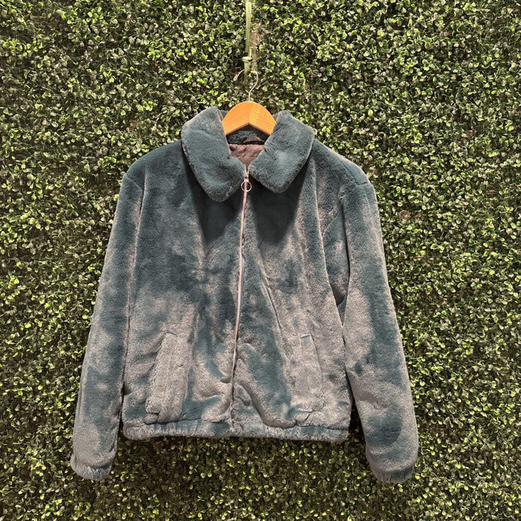 Fuzzy Full Zip Jacket - Wholesale boutique from Darling x Dashing Boutique, United States