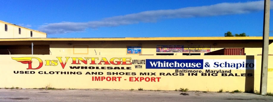 Dis Vintage also carries garments of world-famous brand names - Wholesale kids from Dis Vintage, United States