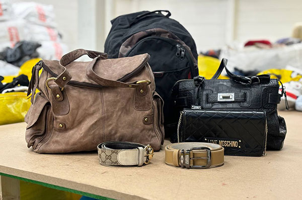Bags & Belts - Wholesale clothing from Ebla Trading, Belgium