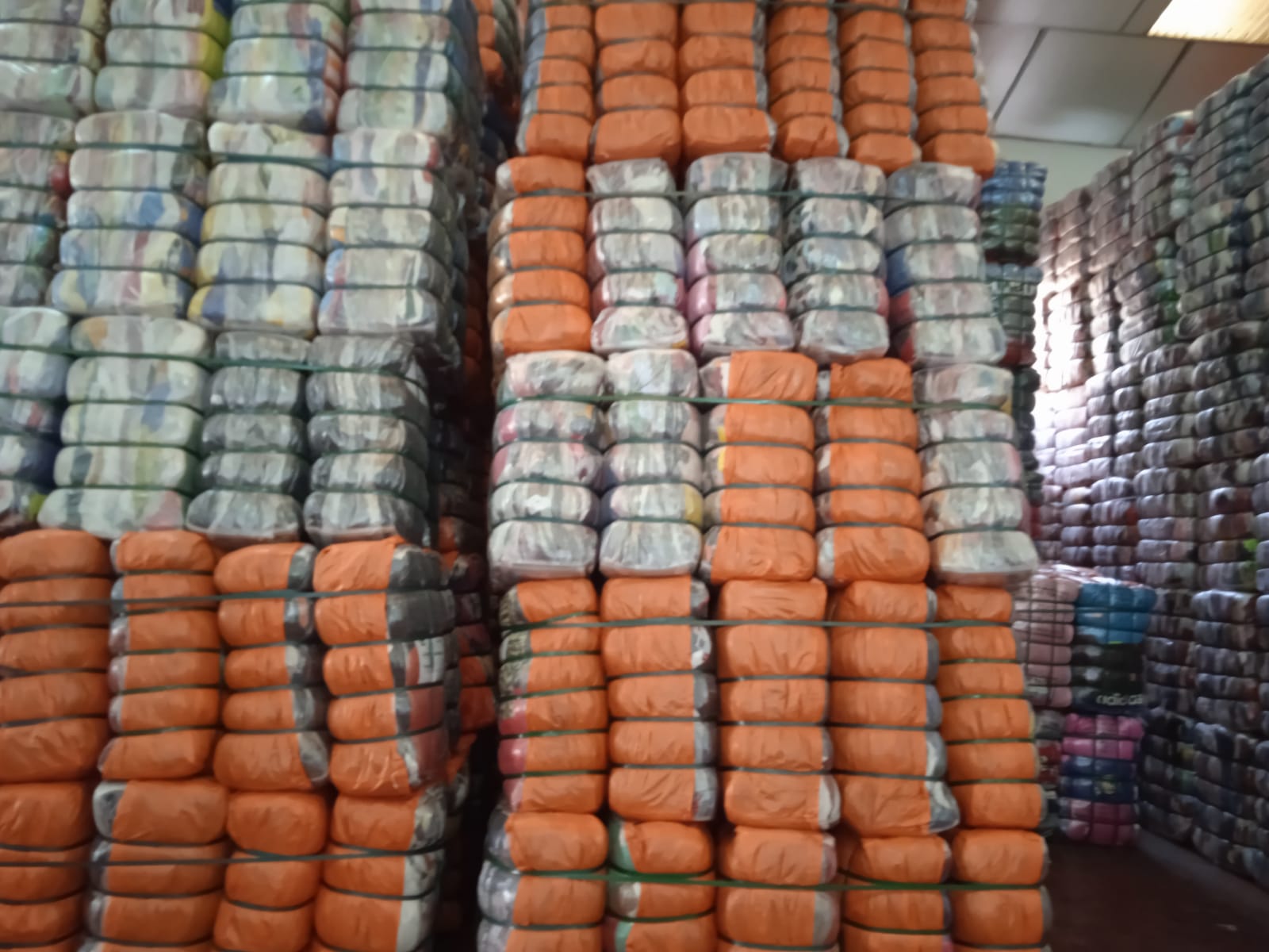 'modern second-hand fashion' - Wholesale casual from Europack, Spain