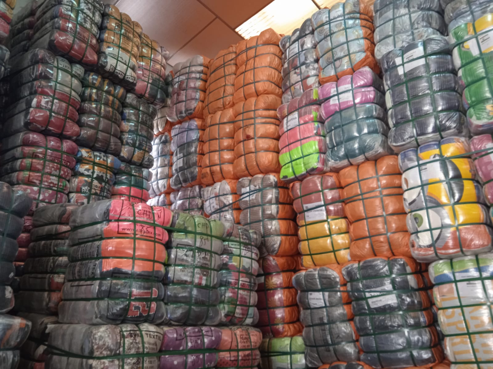 Ropa usada 1 - Wholesale eco-friendly from EUROPACK, Spain