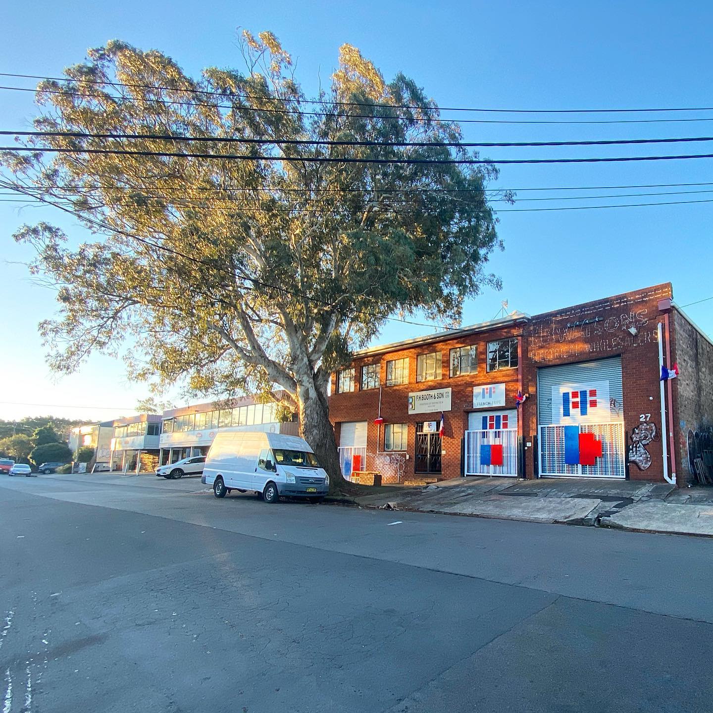 Leather Jacket - Wholesale Fashion from FRENCH FRIPE IMPORTED WHOLESALE VINTAGE CLOTHING, 