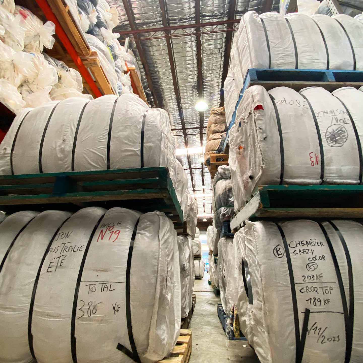 Letterman Jacket - Wholesale Fashion from FRENCH FRIPE IMPORTED WHOLESALE VINTAGE CLOTHING, 