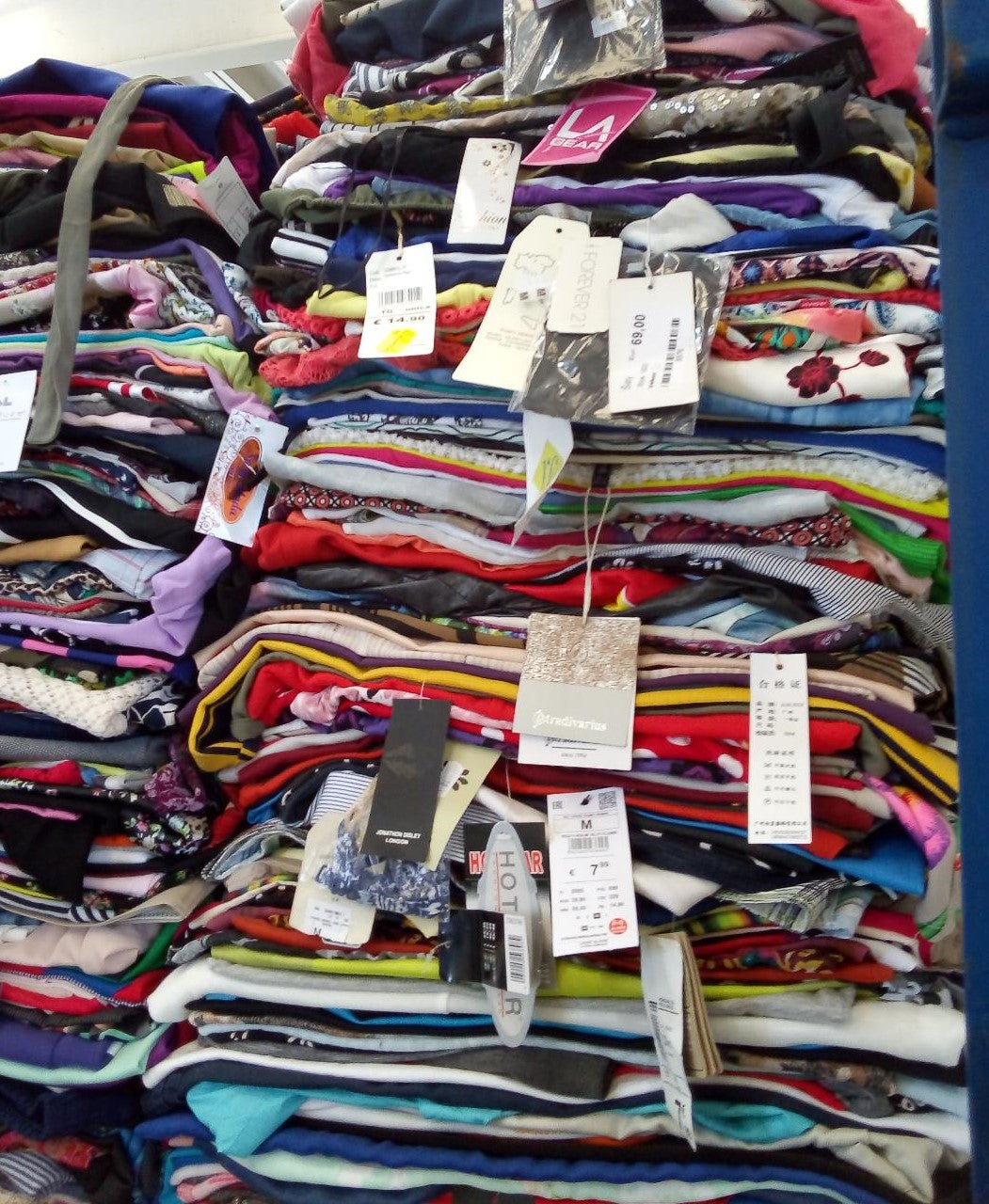 Box Friperie Homme Hiver 20 kg – vêtements 1er Choix pour grossiste - Wholesale budget from FRIPEIN STORE UNITED, France