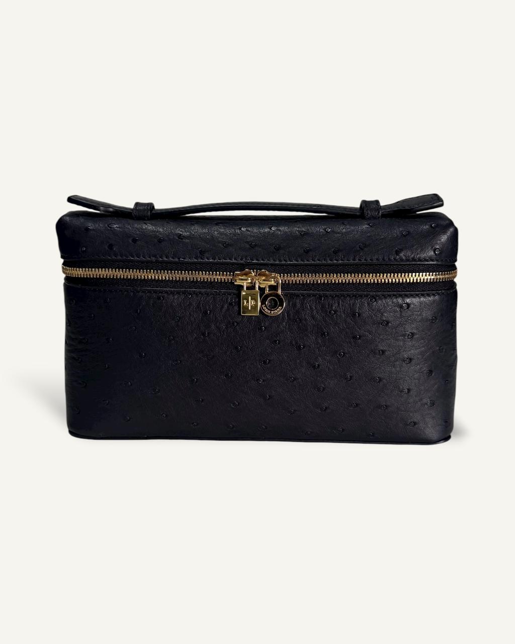 Bolsa Loro Piana Extra Pocket L19 Ostrich Black com Ferragens Gold - Wholesale bags from Front Row, Brazil