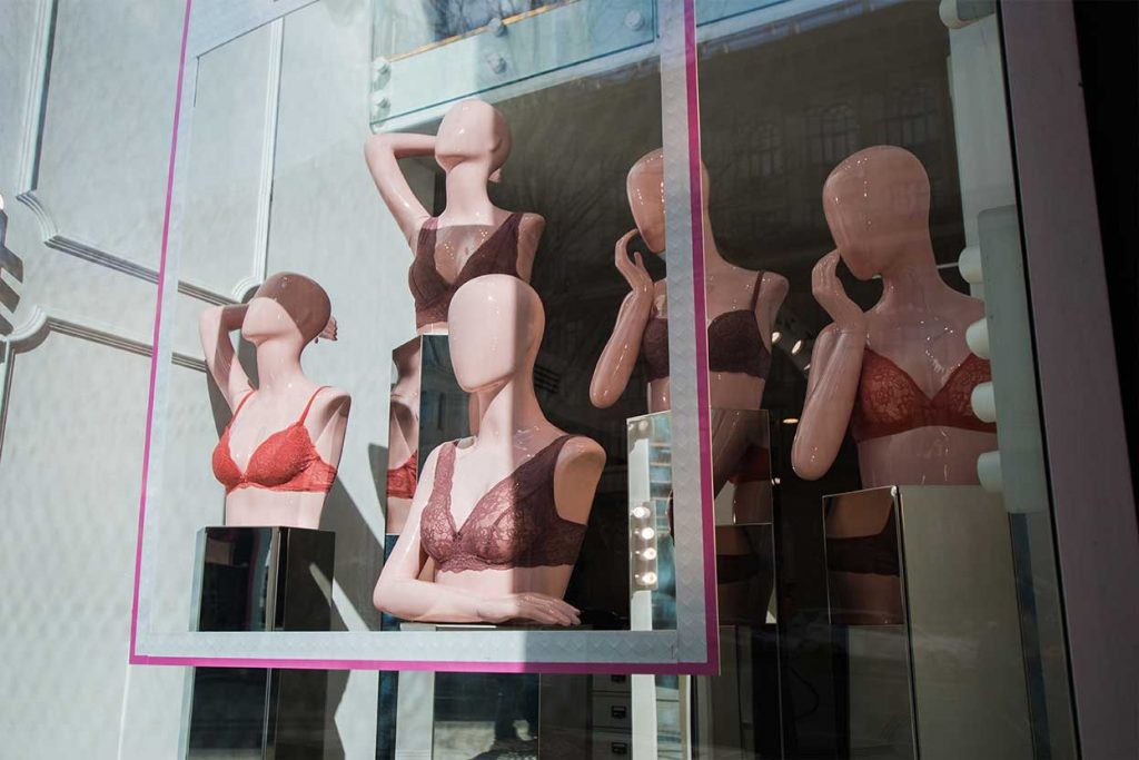 Lingerie Store Display - Wholesale accessories from Galletti, Italy