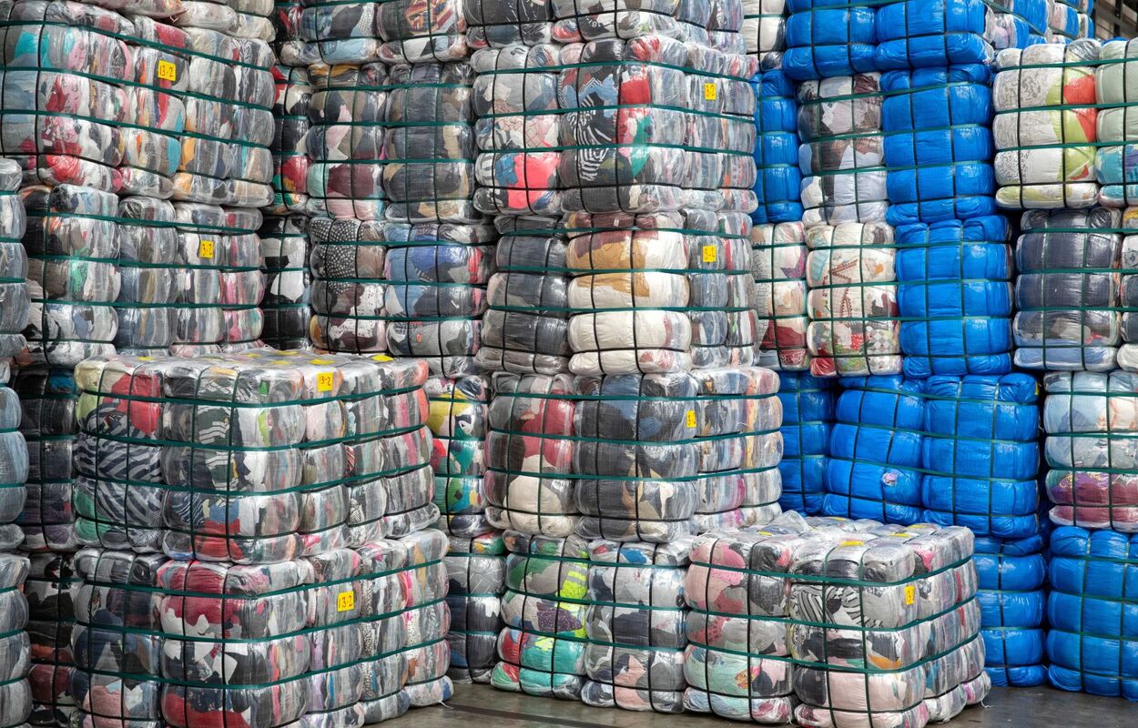 Bales Small - Wholesale budget from Gebotex B.V., Netherlands