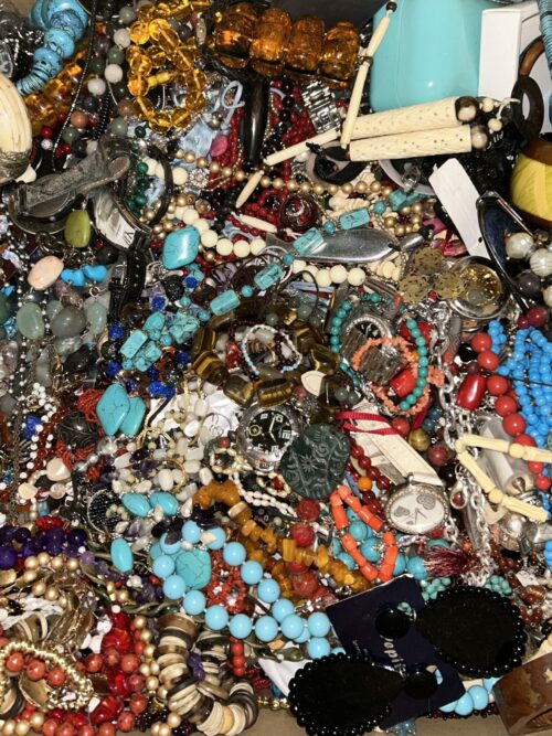 BIJOUX VINTAGE MIX – GRADE A - Wholesale retro from Gosh Rags Wholesale, 
