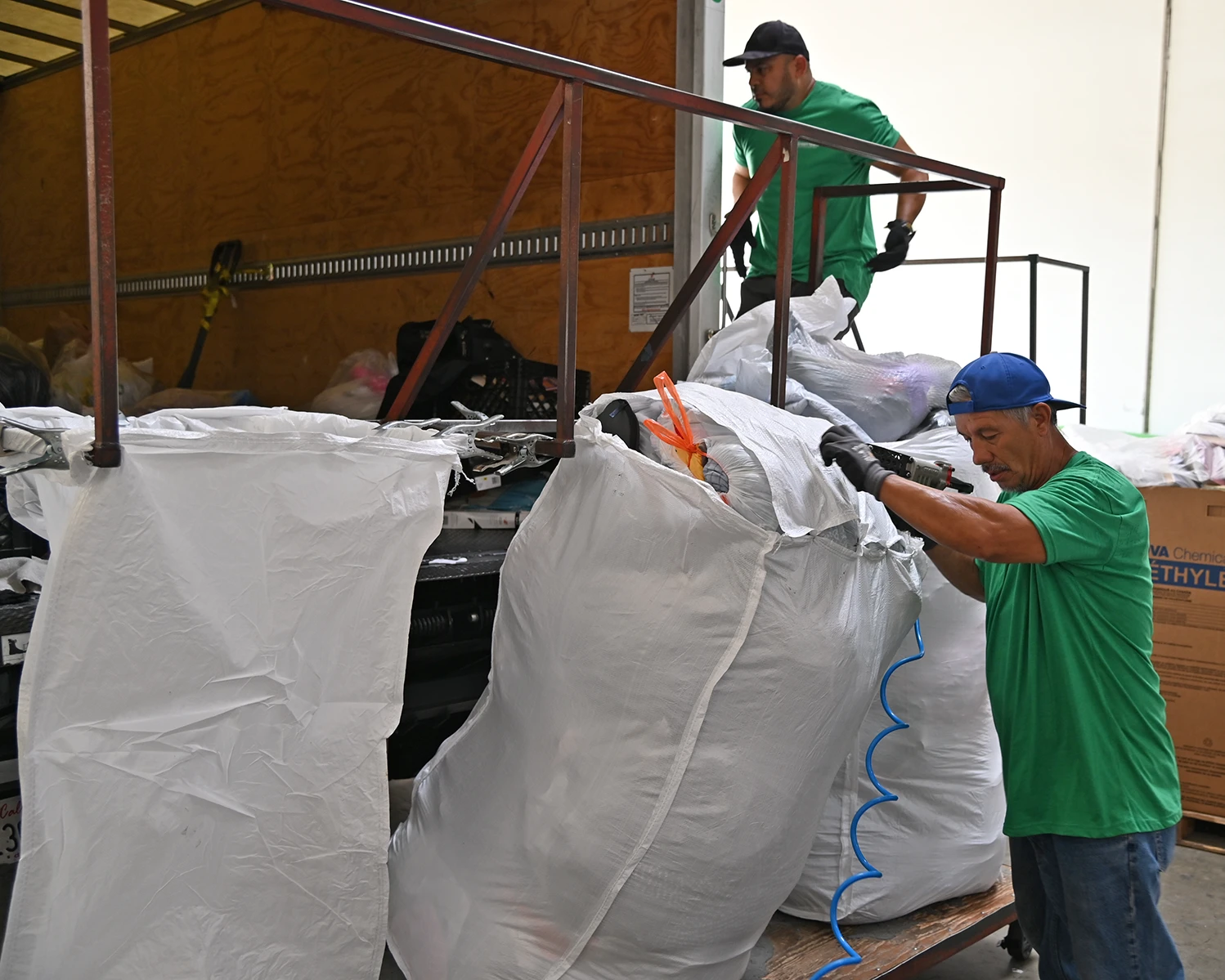 No Bales. No Damage. - Wholesale budget from Green Team Worldwide, United States