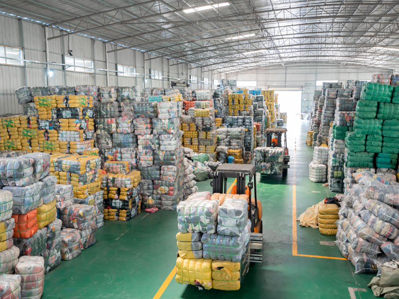 Used Bags Sorting and Inspecting - Wholesale budget from Guangzhou Zagumi Commercial And Trade Company Limited, China
