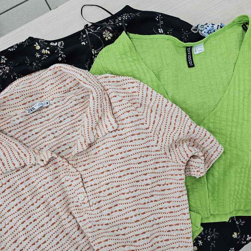 Damska sortowana odzież używana 20 kg – bluzki, koszulki, koszule - Wholesale budget from Hurtubran, Poland