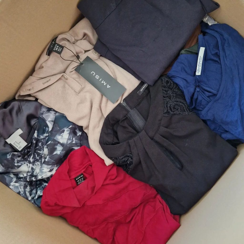 Sample Clothing 3 - Wholesale budget from Hurtubran, Poland