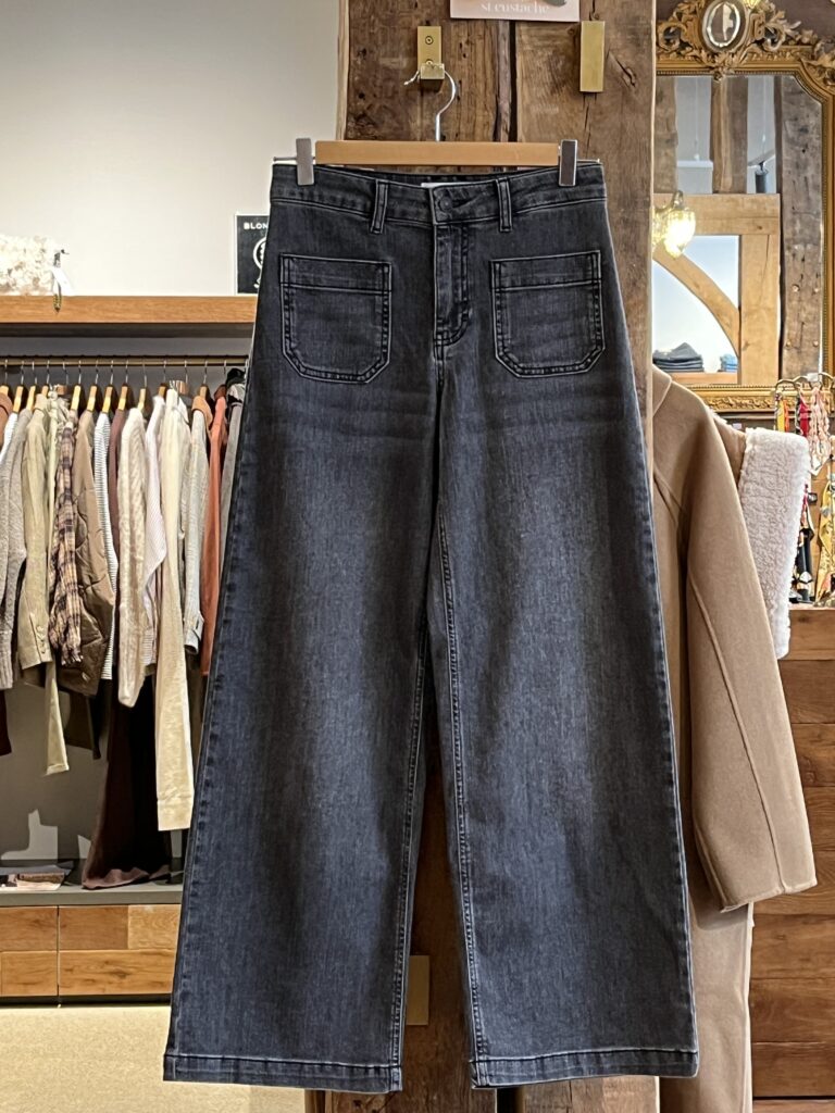 Jean Lucia – FIVE - Wholesale boutique from La Petite Rennaise, France