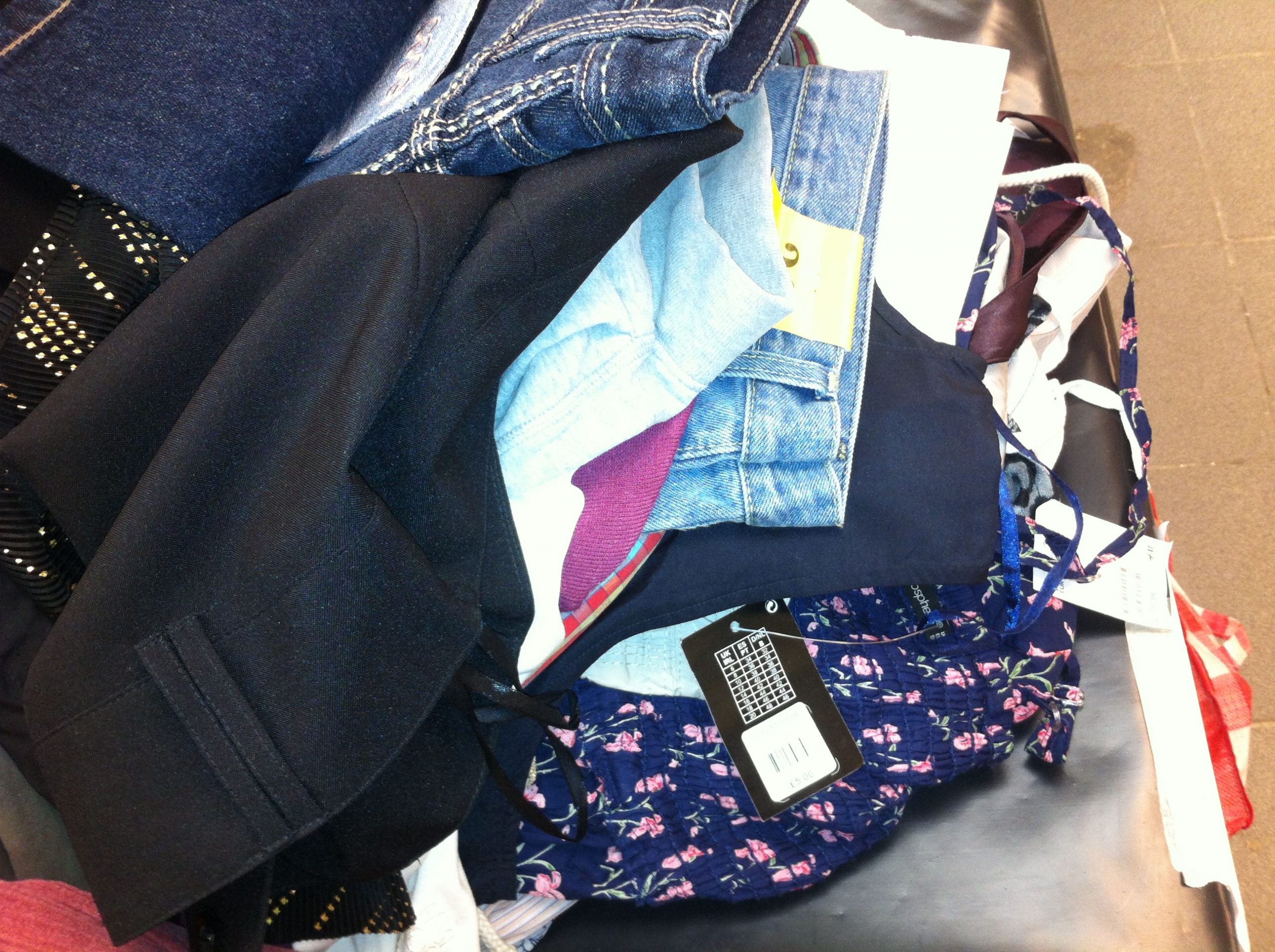 Creme Items - Wholesale budget from London Used Clothing, United Kingdom