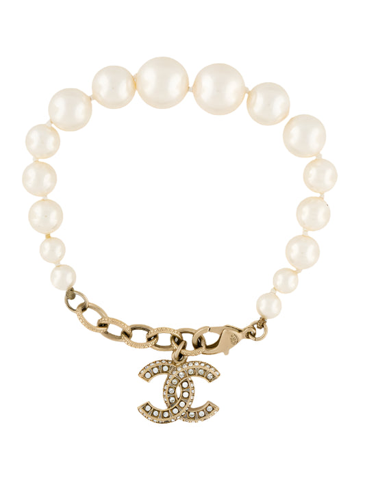 Chanel Classic Faux Pearl Strass Bracelet - Wholesale accessories from Luxica, United States