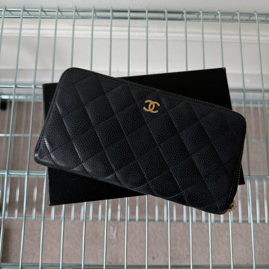 Pre-Owned Black Matelassé Caviar Leather Zip Wallet - Wholesale designer from Luxury Exchange, Ireland