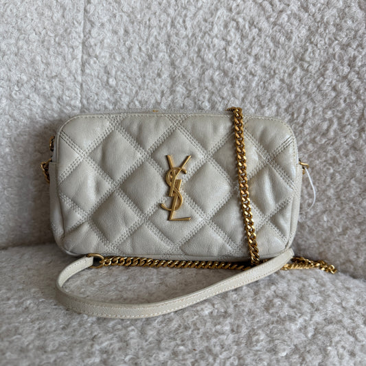 Pre-Owned White Quilted Leather Camera Bag - Wholesale designer from Luxury Exchange, Ireland