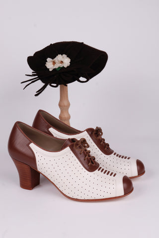 1940s Spectator Oxford pumps - Brown / Off-White - Lucy - Wholesale footwear from Memery, Denmark