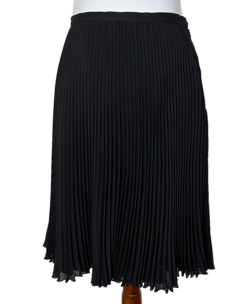 Moschino Cheap and Chic Black Pleated Skirt SZ8 - Wholesale consignment from Michael’s Consignment NYC, United States