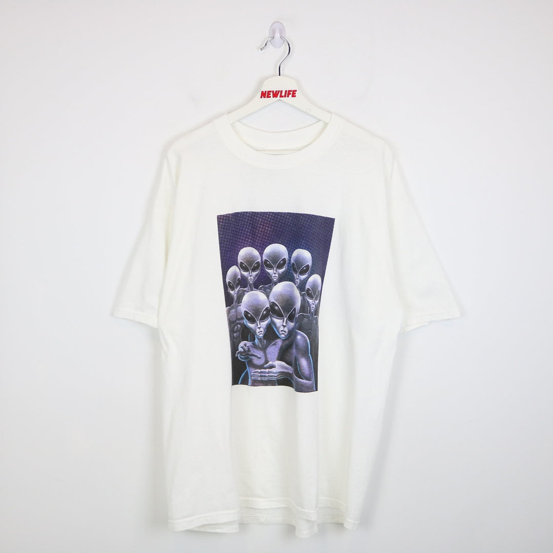 Vintage 00's Alien Tee - XL - Wholesale casual from NEWLIFE Clothing, Canada