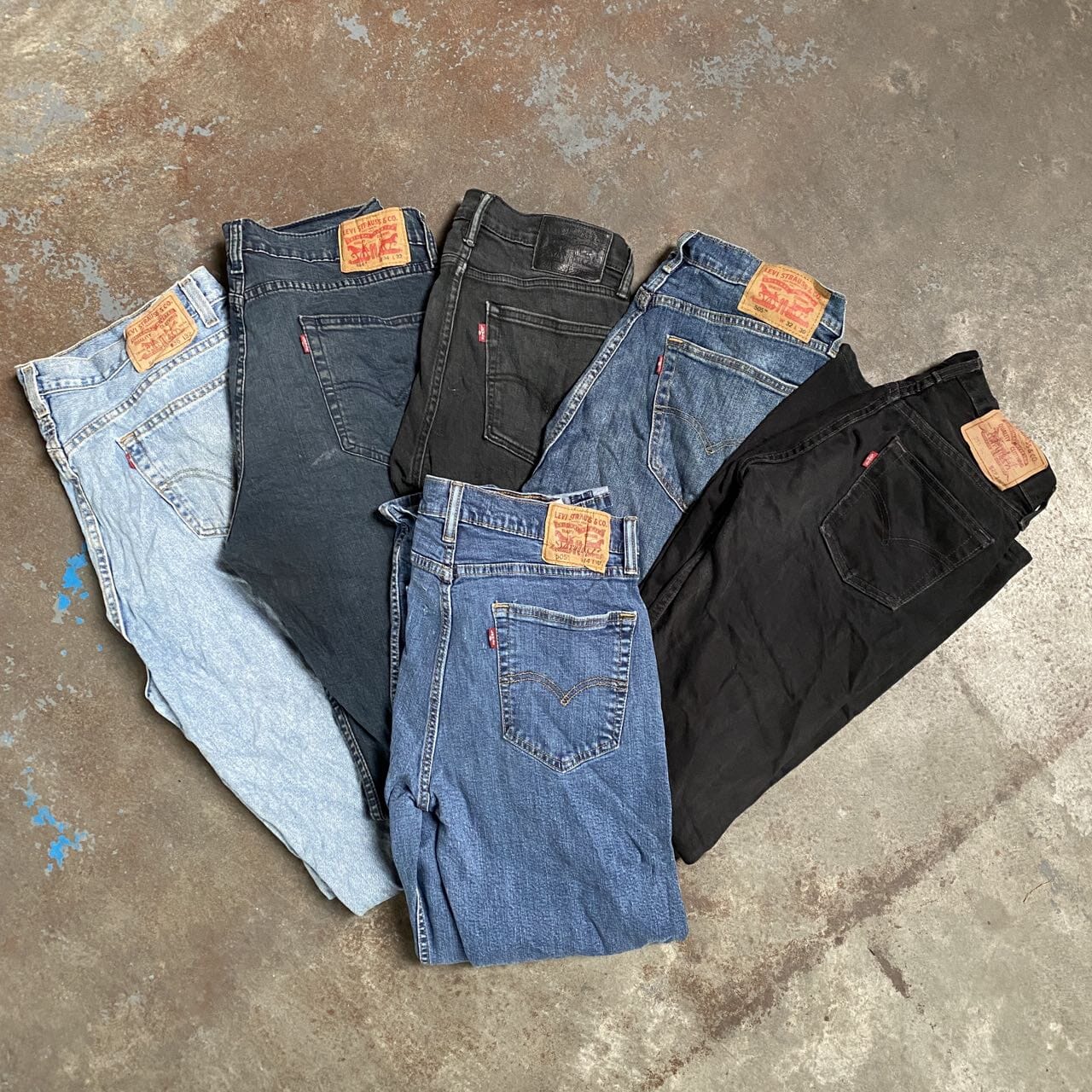 LEVI’S MIX CODE DENIM JEANS - Wholesale casual from Northern Pole Vintage Wholesale, United Kingdom