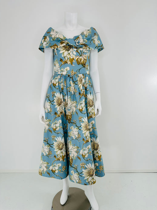 Oscar de la Renta P20 Blue & White Magnolia Print Cotton Shawl Collar Dress 8 - Wholesale designer from Palm Beach Vintage, United States