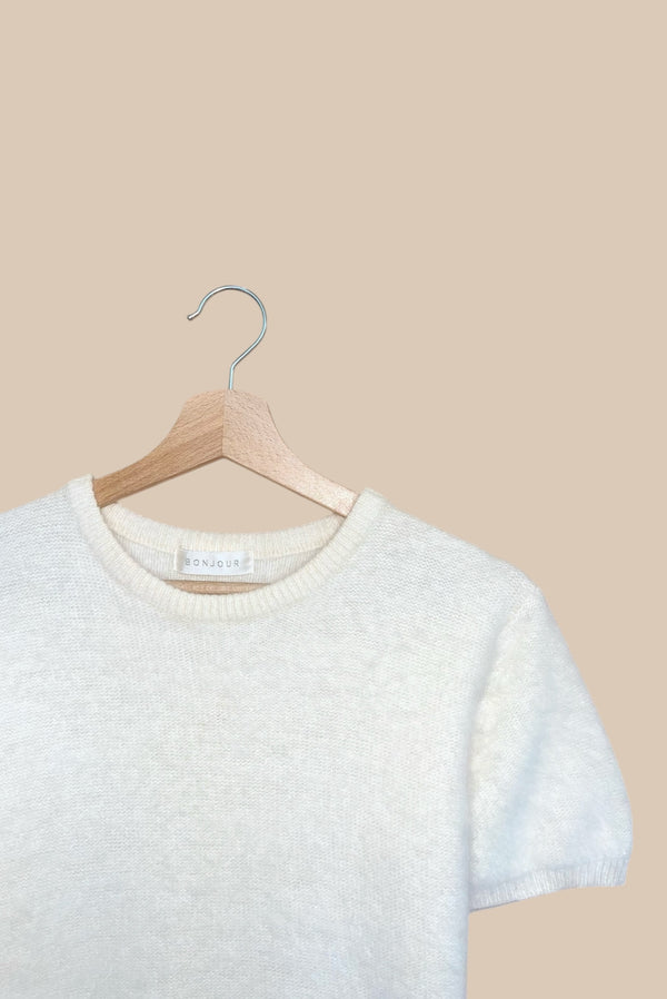 Pull blanc - Wholesale accessories from Petite Chineuse, France