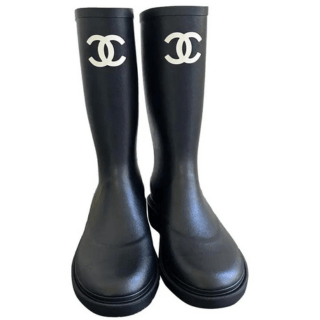 Boots - Wholesale accessories from Re-Loved Luxury, Bahrain