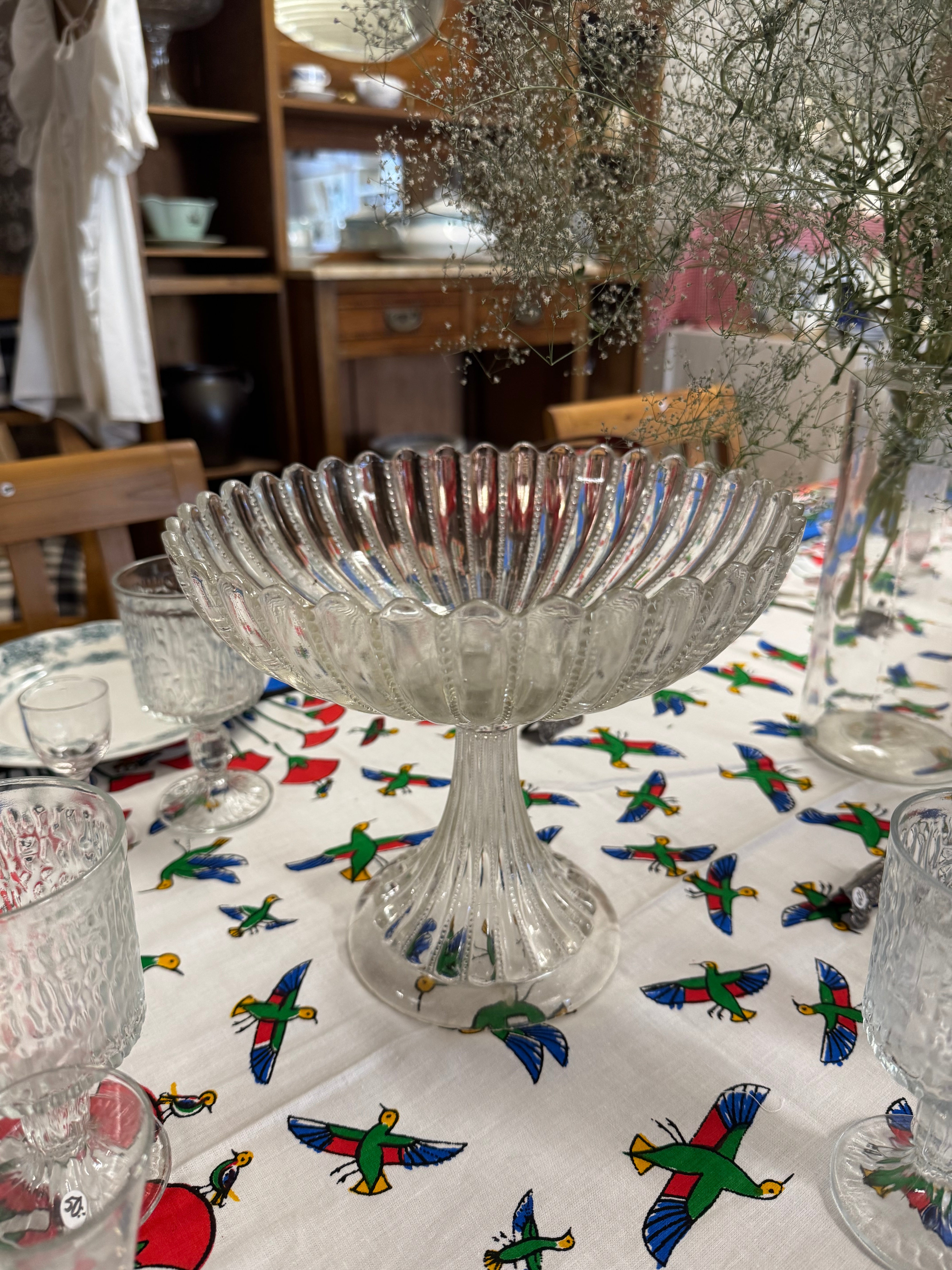 Skål på fot med vacker vågad kant - Wholesale boho from ReBloom, Sweden