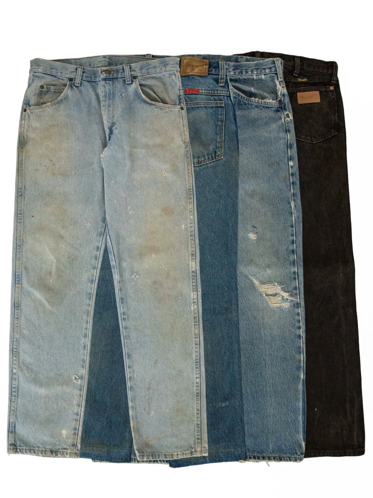 VINTAGE LEE/WRANGLER JEANS UNSORTED - Wholesale casual from Repeat Vintage Wholesale, United Kingdom