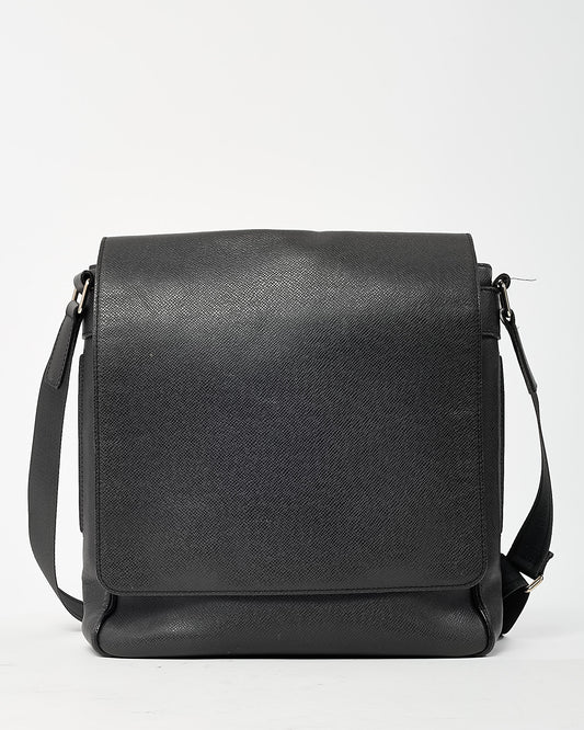Louis Vuitton Black Taiga Leather Messenger Bag - Wholesale accessories from RETYCHE, Canada