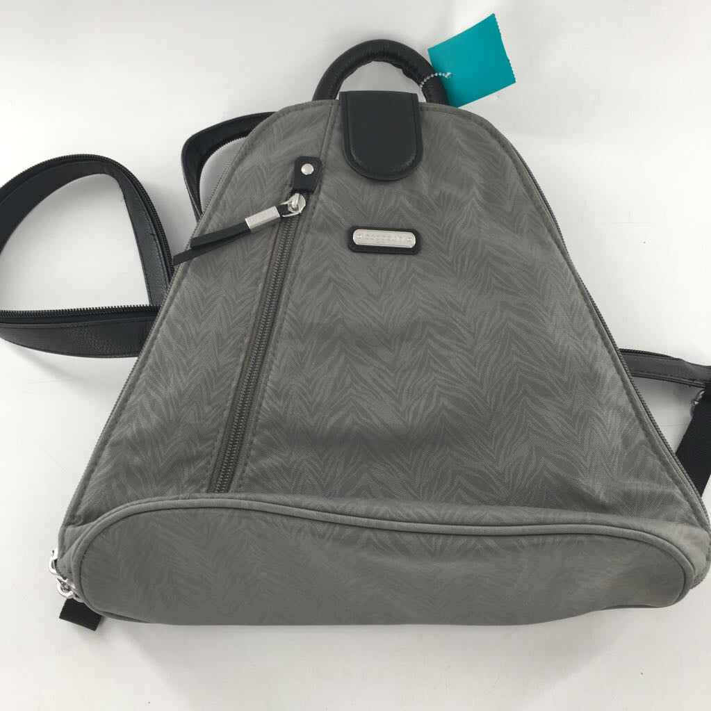 nylon slingbag - Wholesale boutique from Selective Seconds, United States
