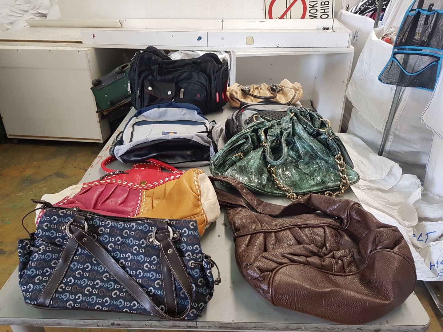 Hand Bags & School Bags - Wholesale accessories from Southern Globe, Australia