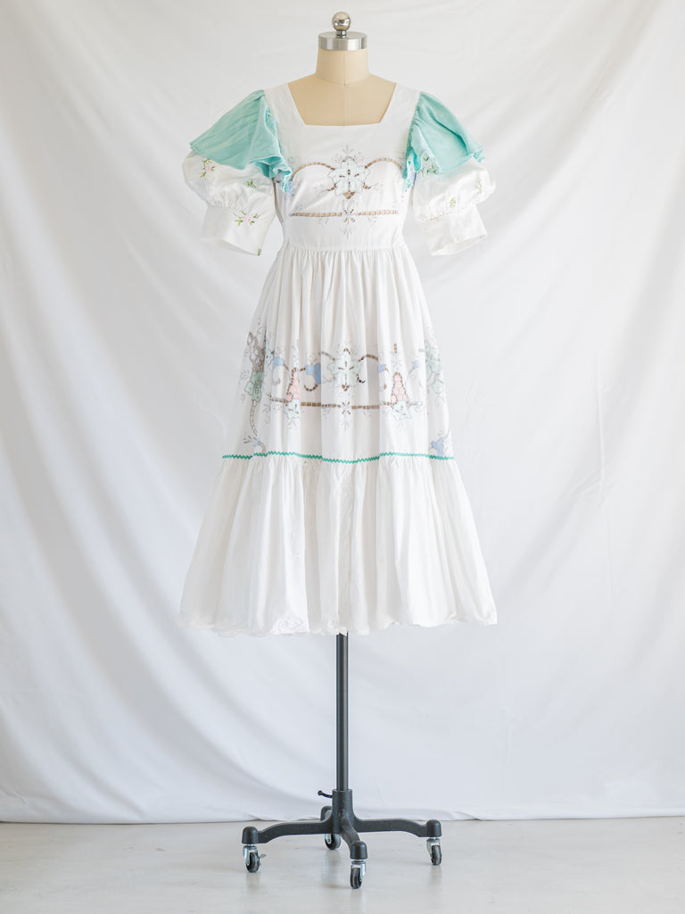 Re-design Upcycled Hakoba Lace Detailed Green Midi Dress - Wholesale accessories from Sugar Cream Vintage, Thailand