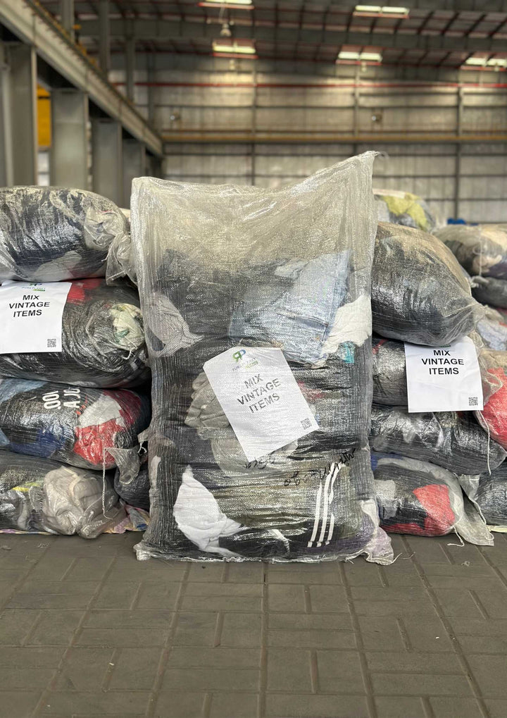 Mix Vintage Items 25kg Sack - Wholesale 80s from Syed Vintage LTD, United Kingdom