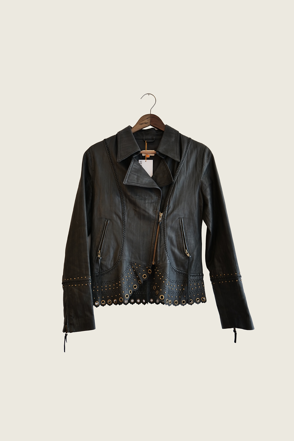 VESTE EN CUIR BOHÈME - Wholesale 00s from Système Solère, France
