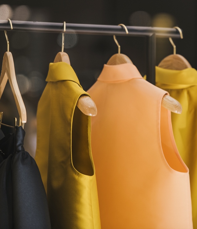 Compra y venta stocks de moda - Wholesale budget from Tekstila, Spain