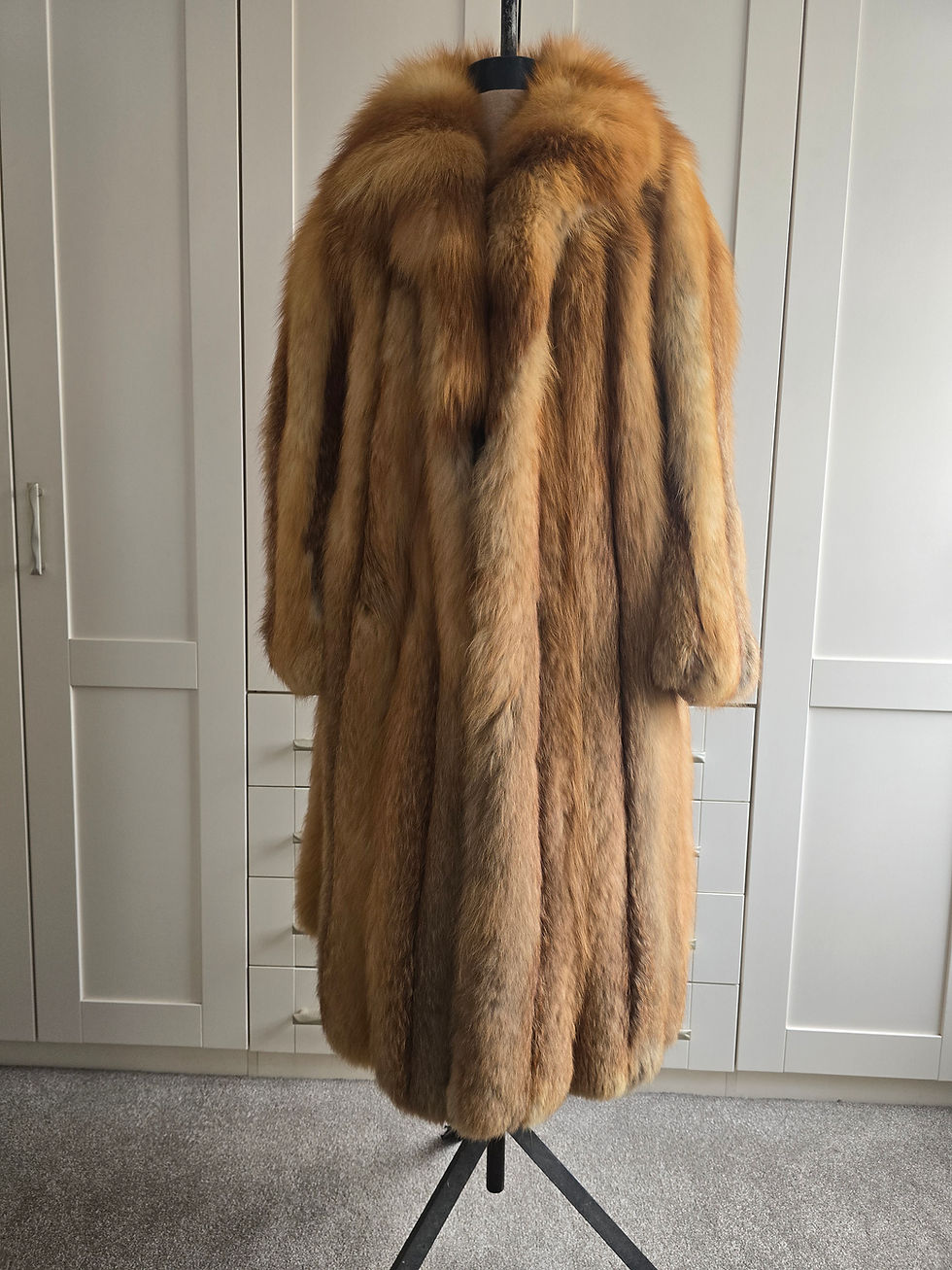 Vintage Golden Fox UK Large Fur Coat also Unisex - Wholesale boho from The Vintage HQ, United Kingdom