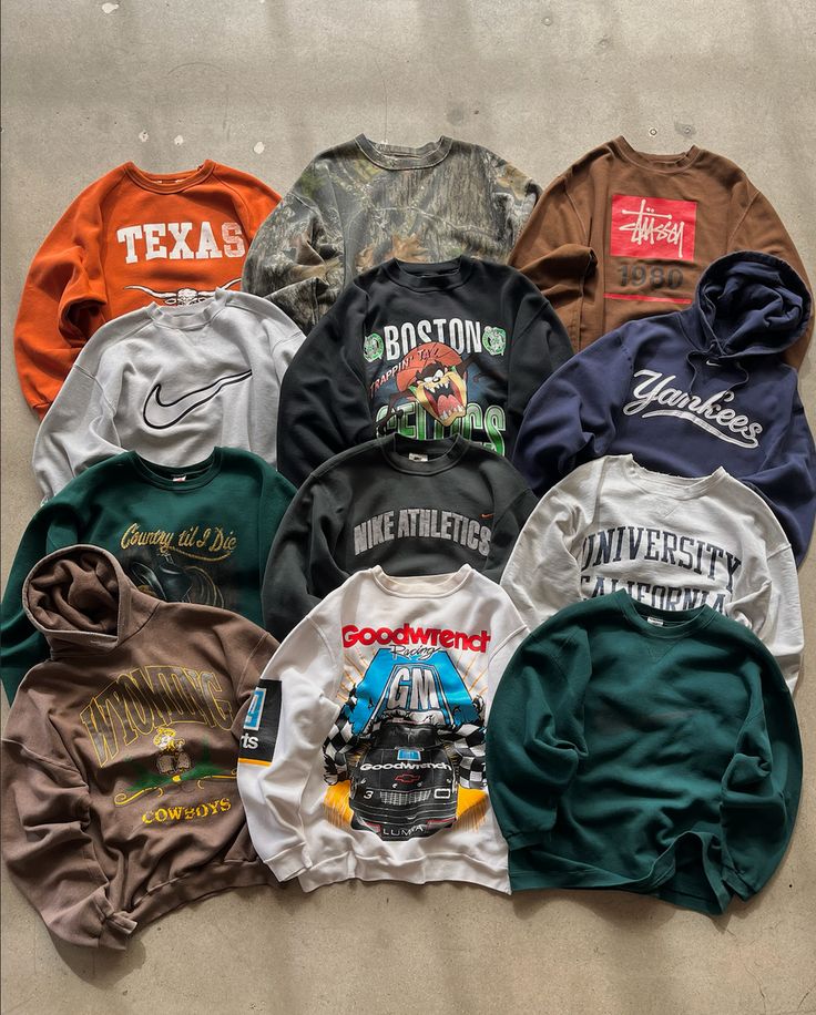 10 HOODIES/CREWNECKS PREMIUM - Wholesale boho from Tu Proveedor Vintage, Spain