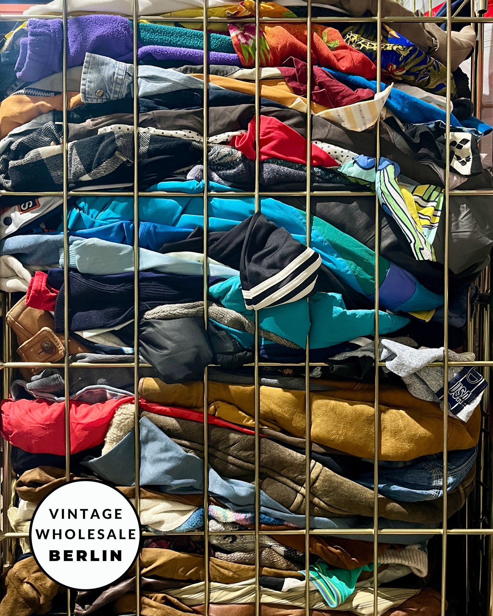 High Quality Vintage Clothing - Wholesale boho from Vintage Wholesale Berlin, Germany