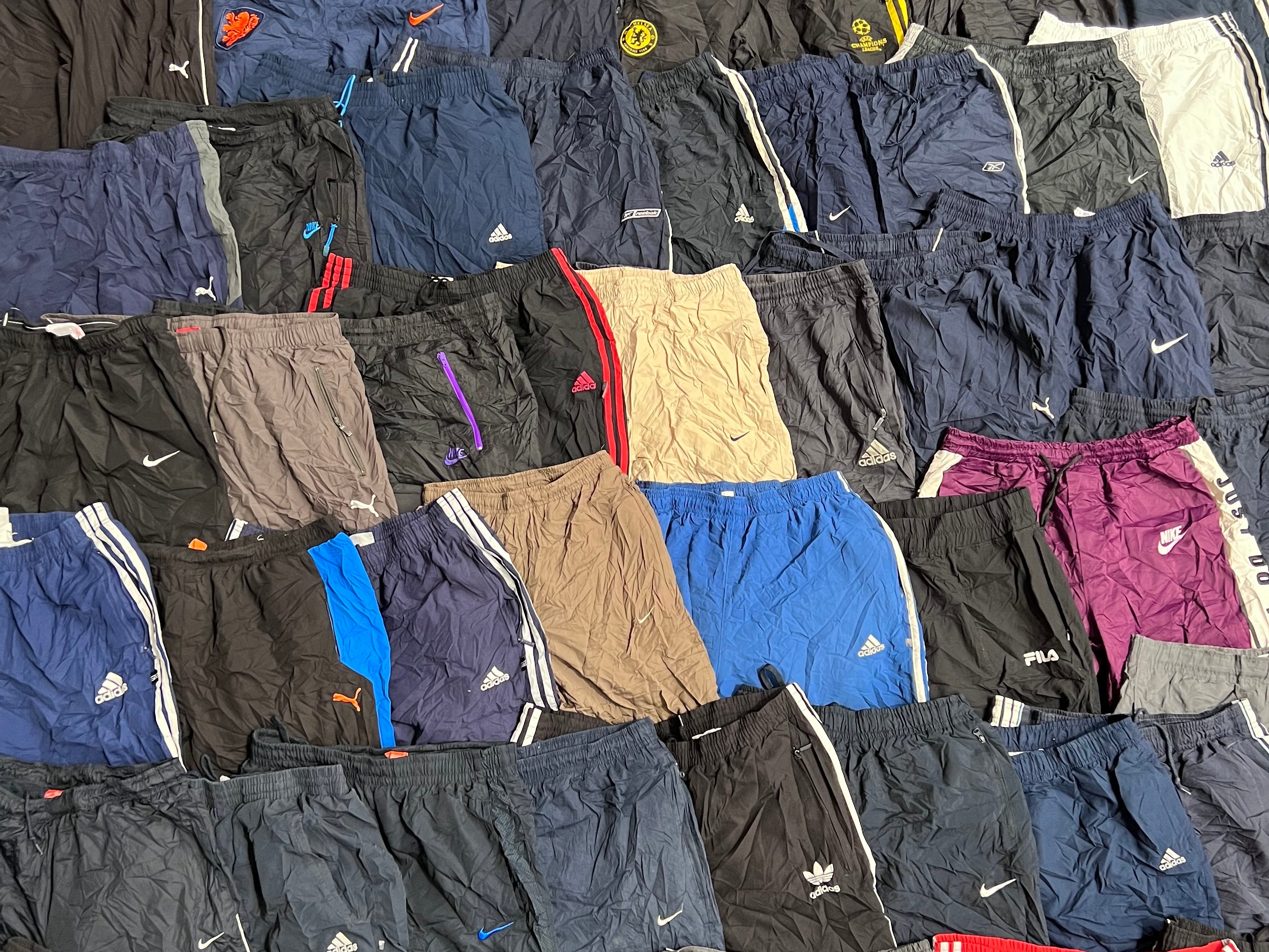 Branded Track Pants - Wholesale retro from Vintage Wholesale Europe, Austria