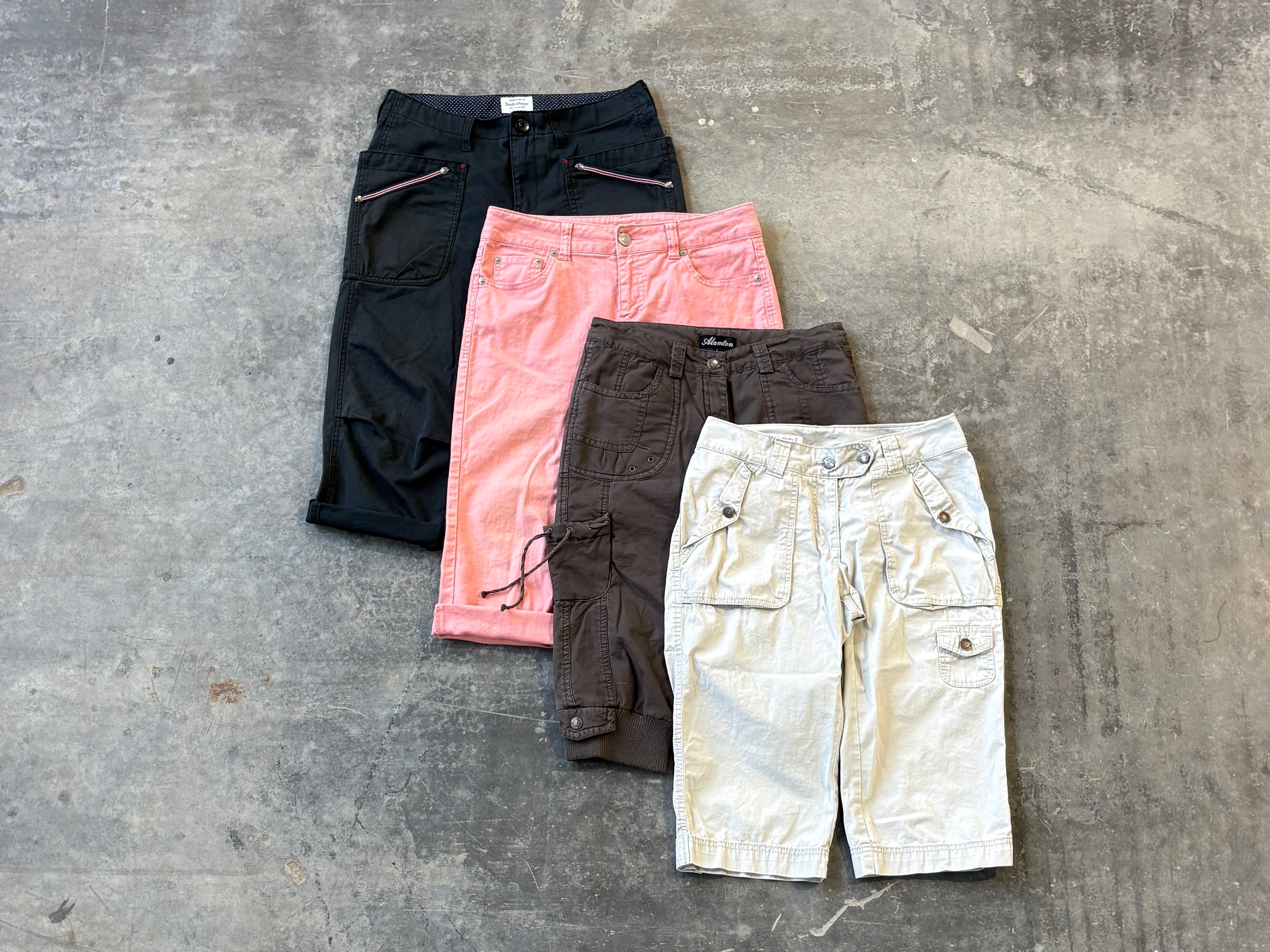 Y2K Style 3/4 Shorts - Wholesale retro from Vintage Wholesale Europe, Austria