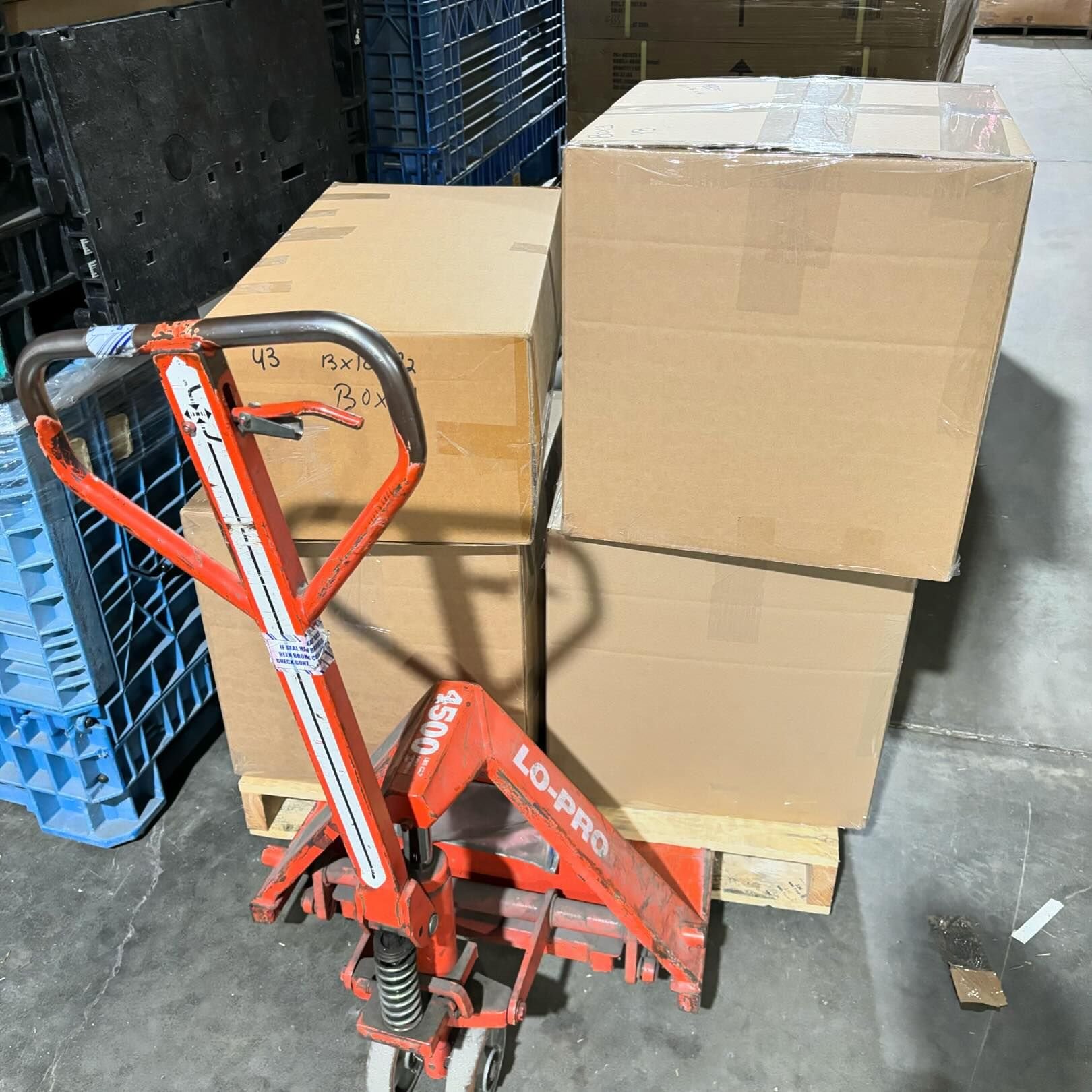 Image 2 - Wholesale budget from Wholesale Thrift, United States