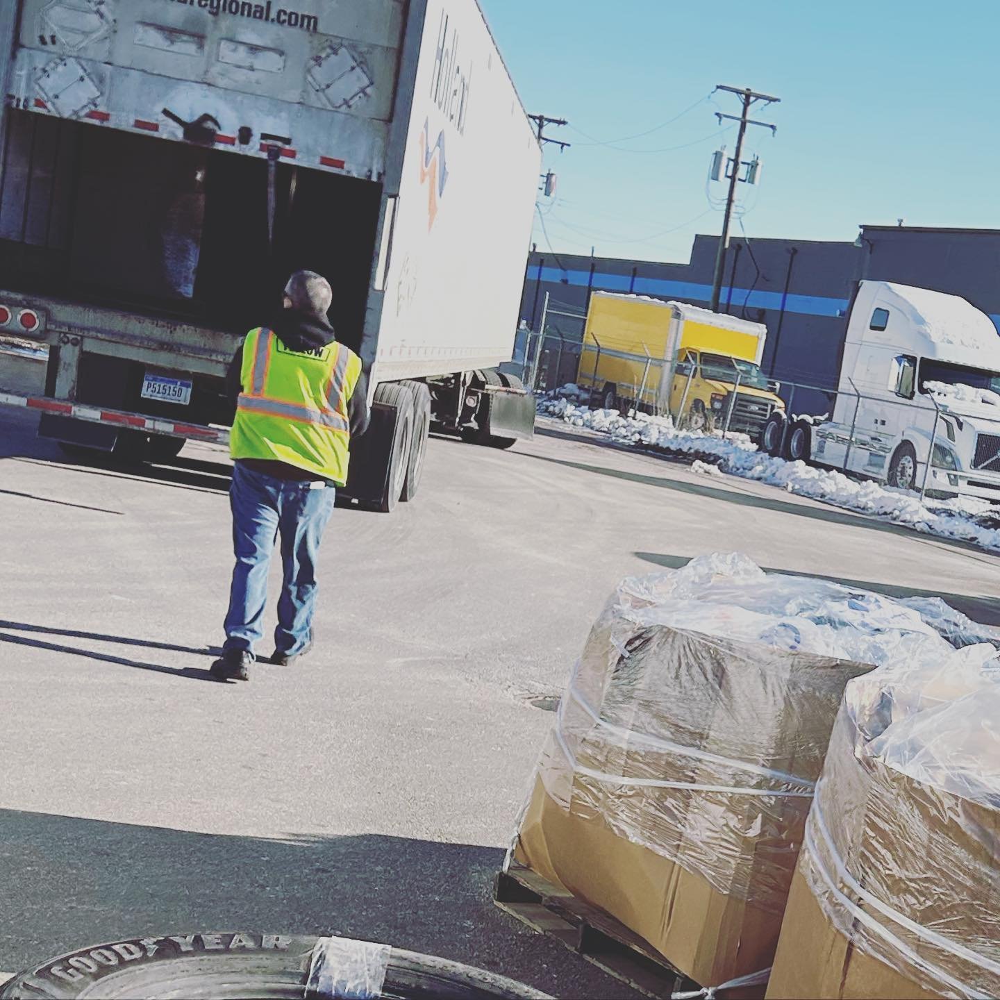 Image 5 - Wholesale budget from Wholesale Thrift, United States